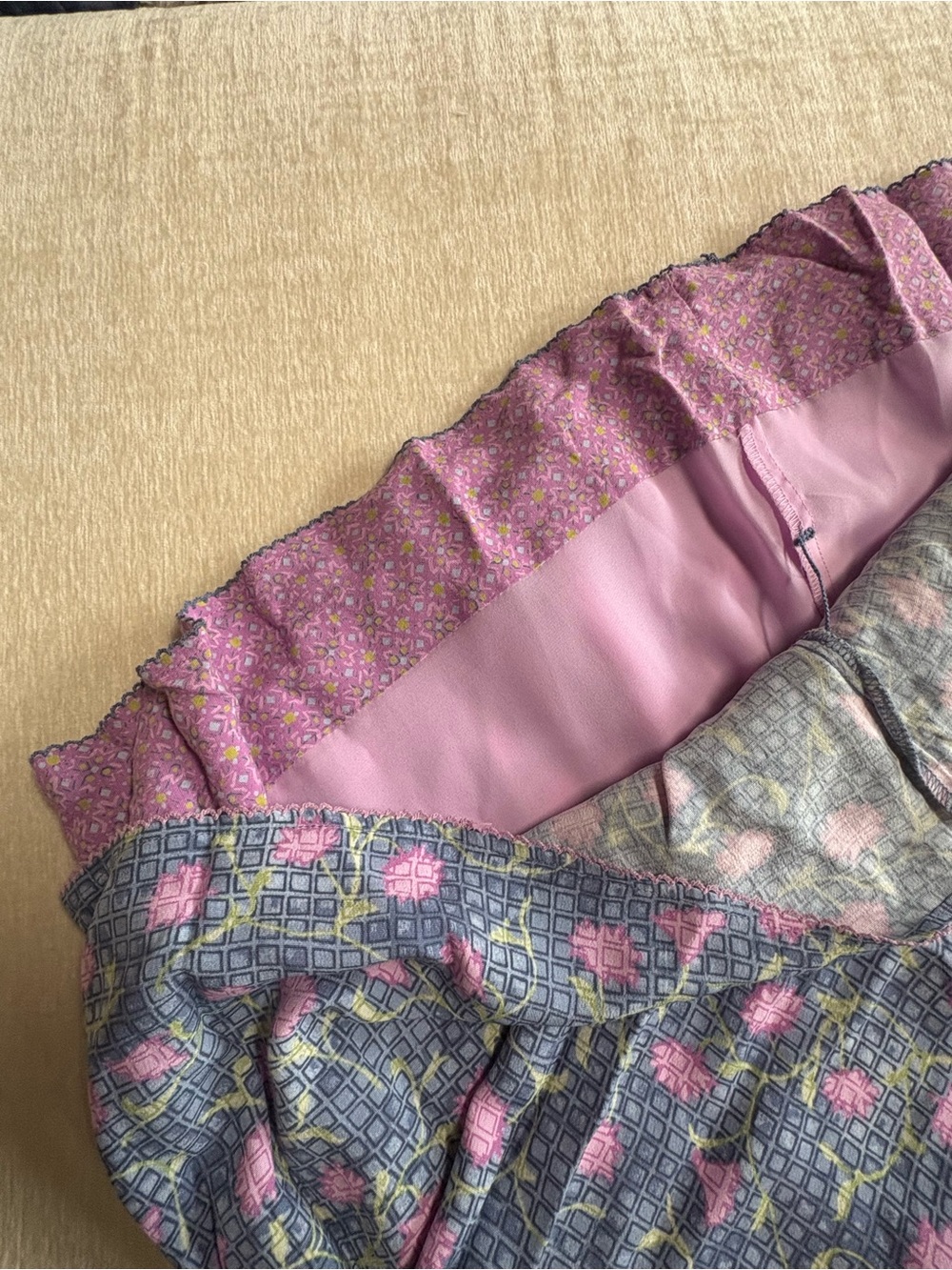 Vintage floral skirt in blue with lavender and green floral print - Picture 11 of 11